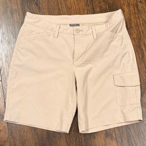 NWOT Women's Tan Cargo Shorts Eddie Bauer SIZE 6 (Z8)